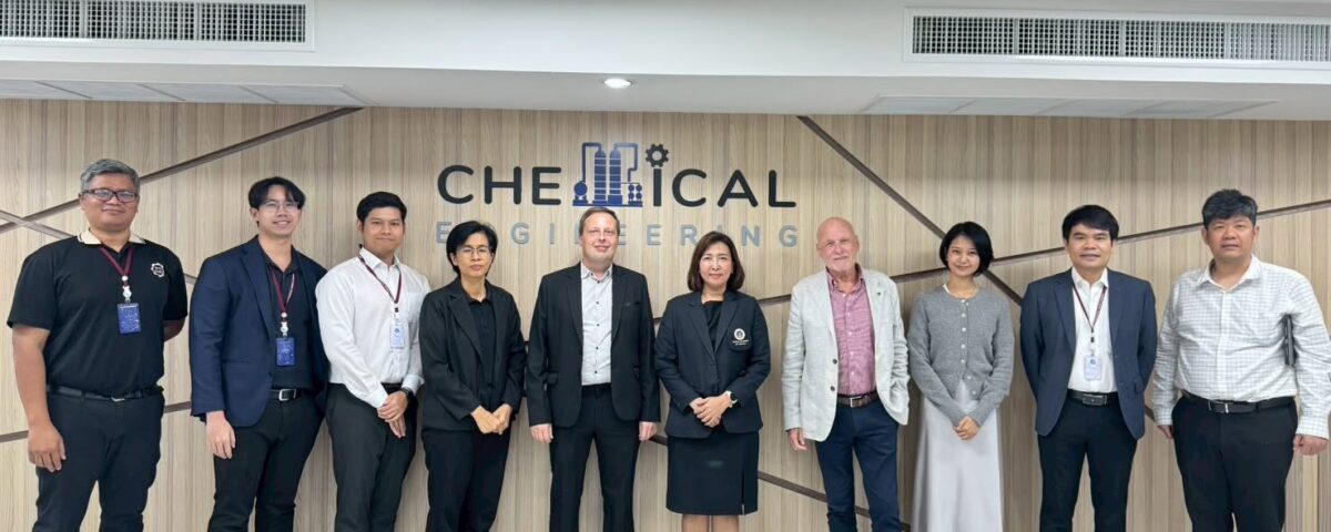 Insulating Asia representatives visiting Mahidol University